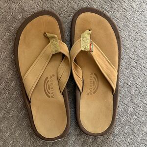 Rainbow Men's Leather Flip Flops in Tan with Brown Trim